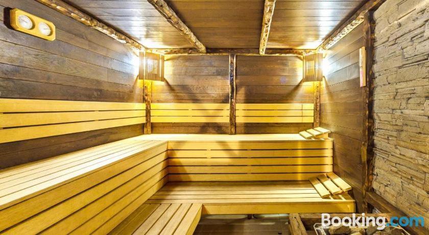 Apt Ece Bansko Near To Ski Lift Exterior photo